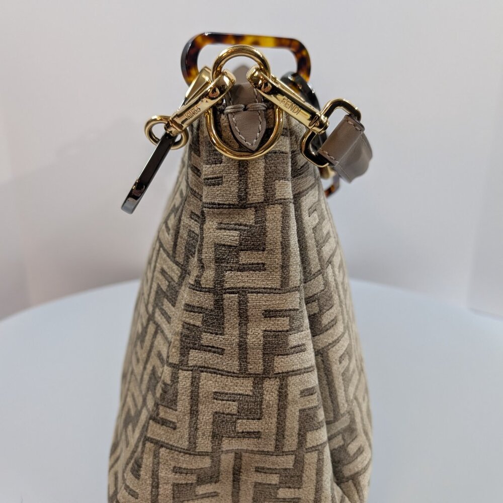 Fendi Brown O’Clock Zip Shoulder Bag Zucca Chenille Bag - Picture 3 of 16